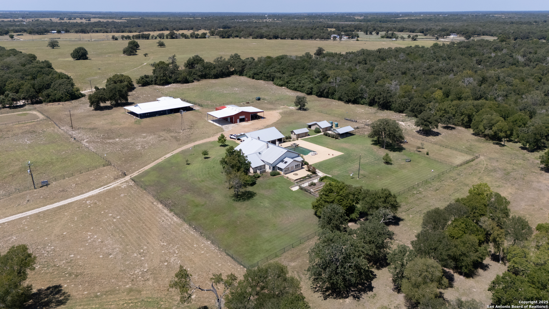 main property photo 32