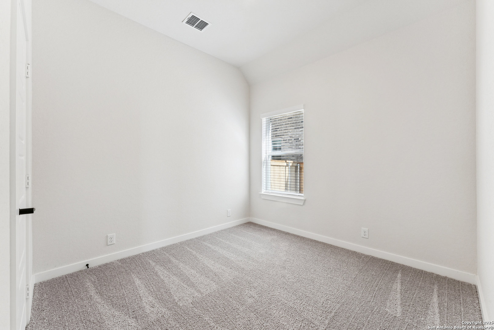 property viewer photo 14