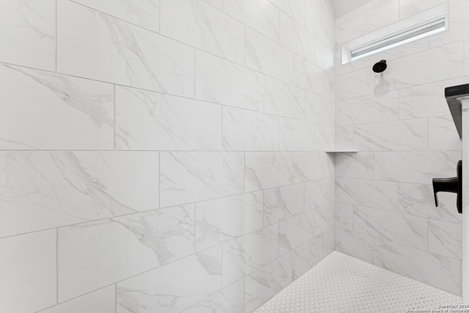 property viewer photo 21