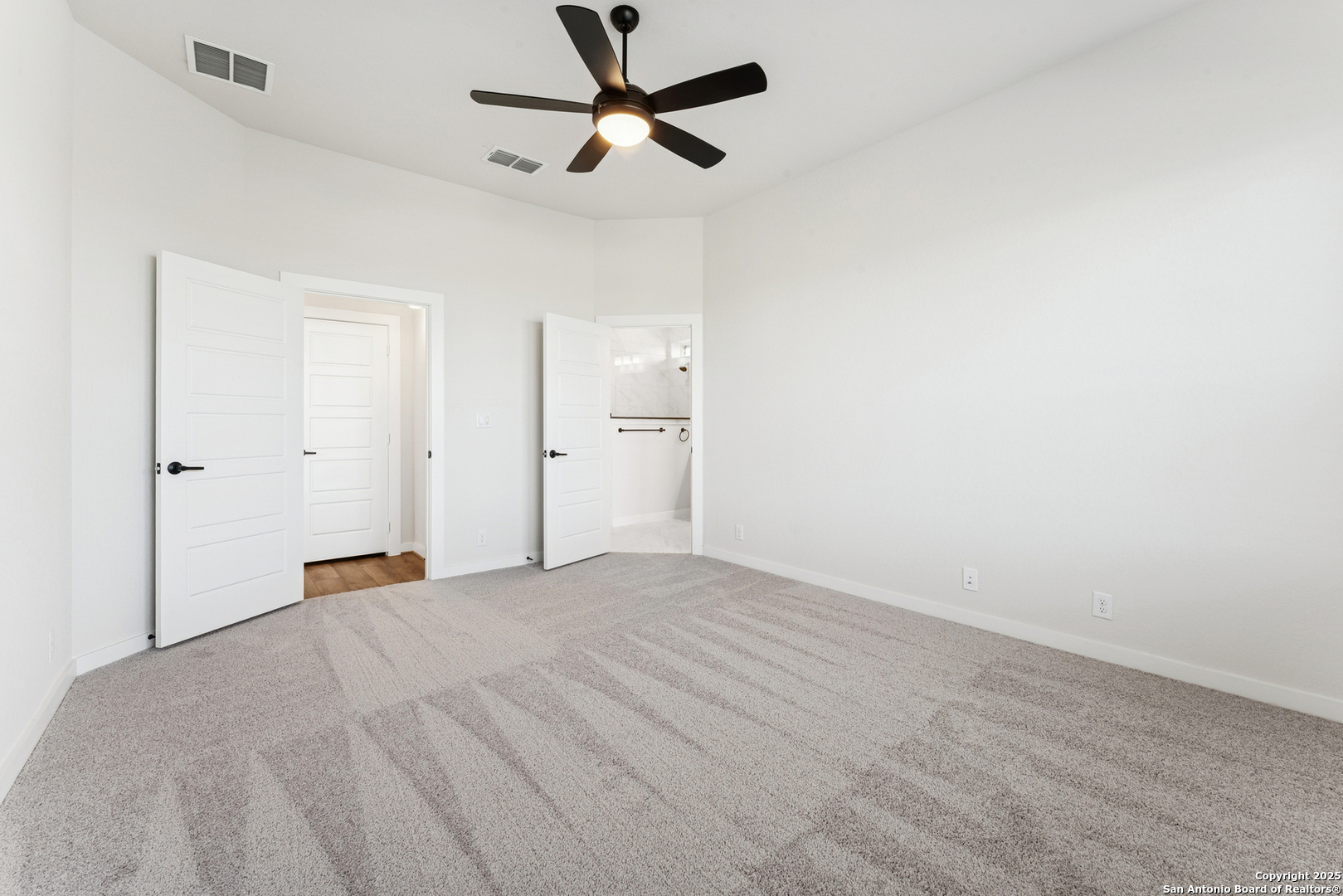 property viewer photo 24