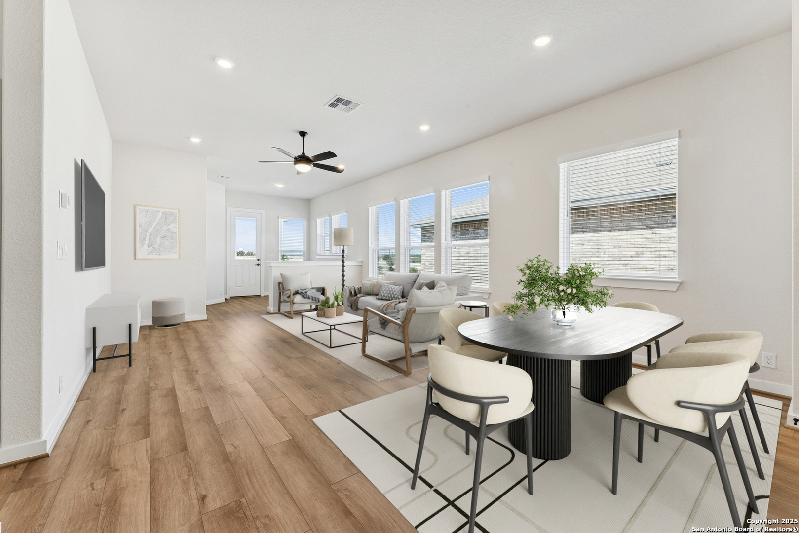 property viewer photo 5