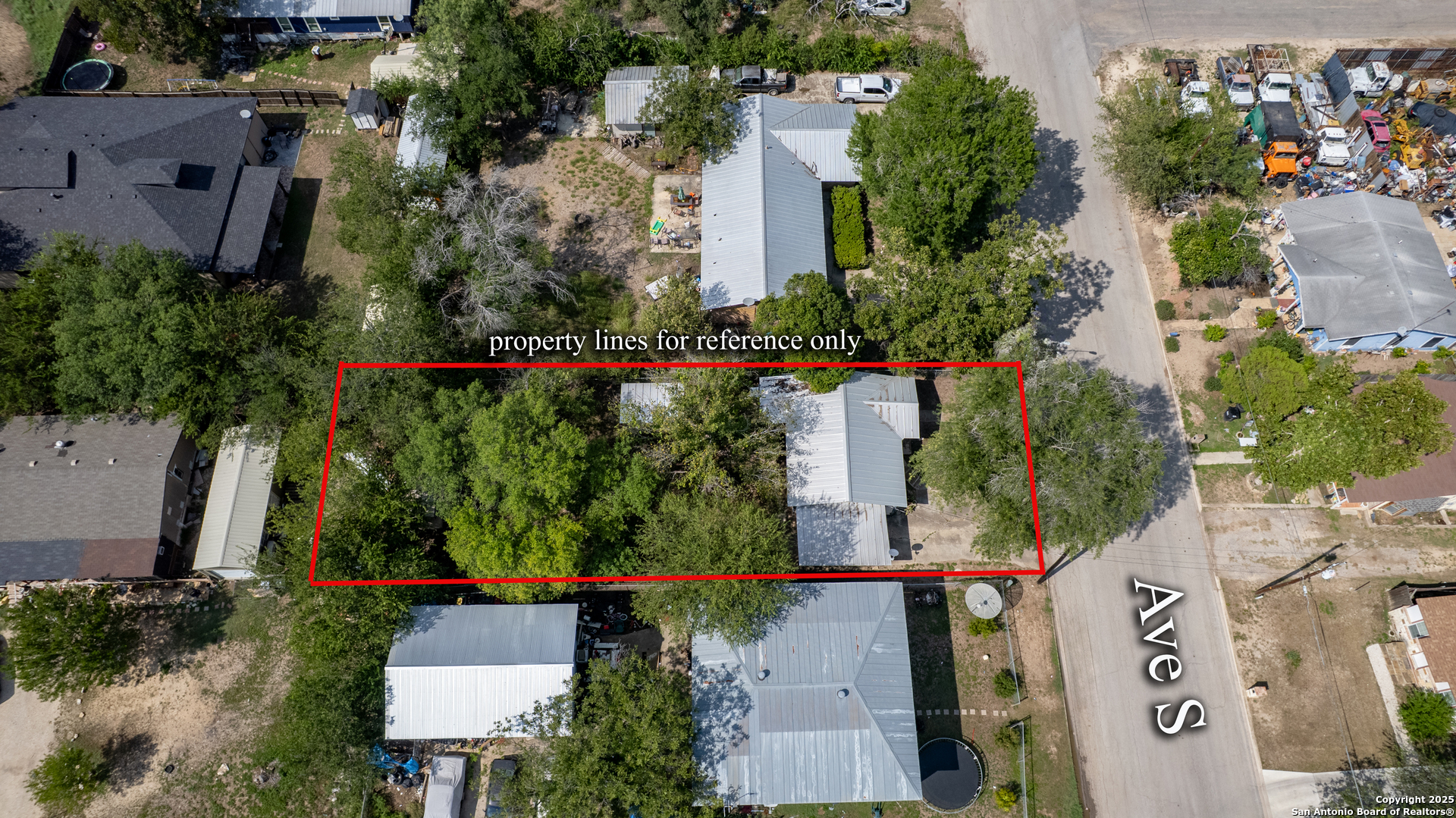 main property photo 10