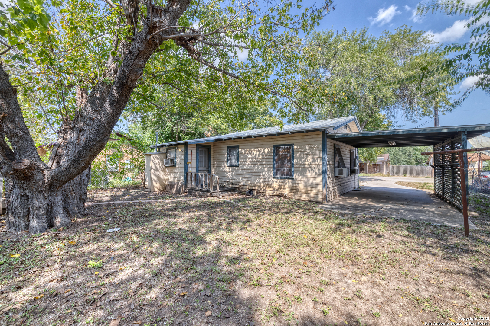 main property photo 7