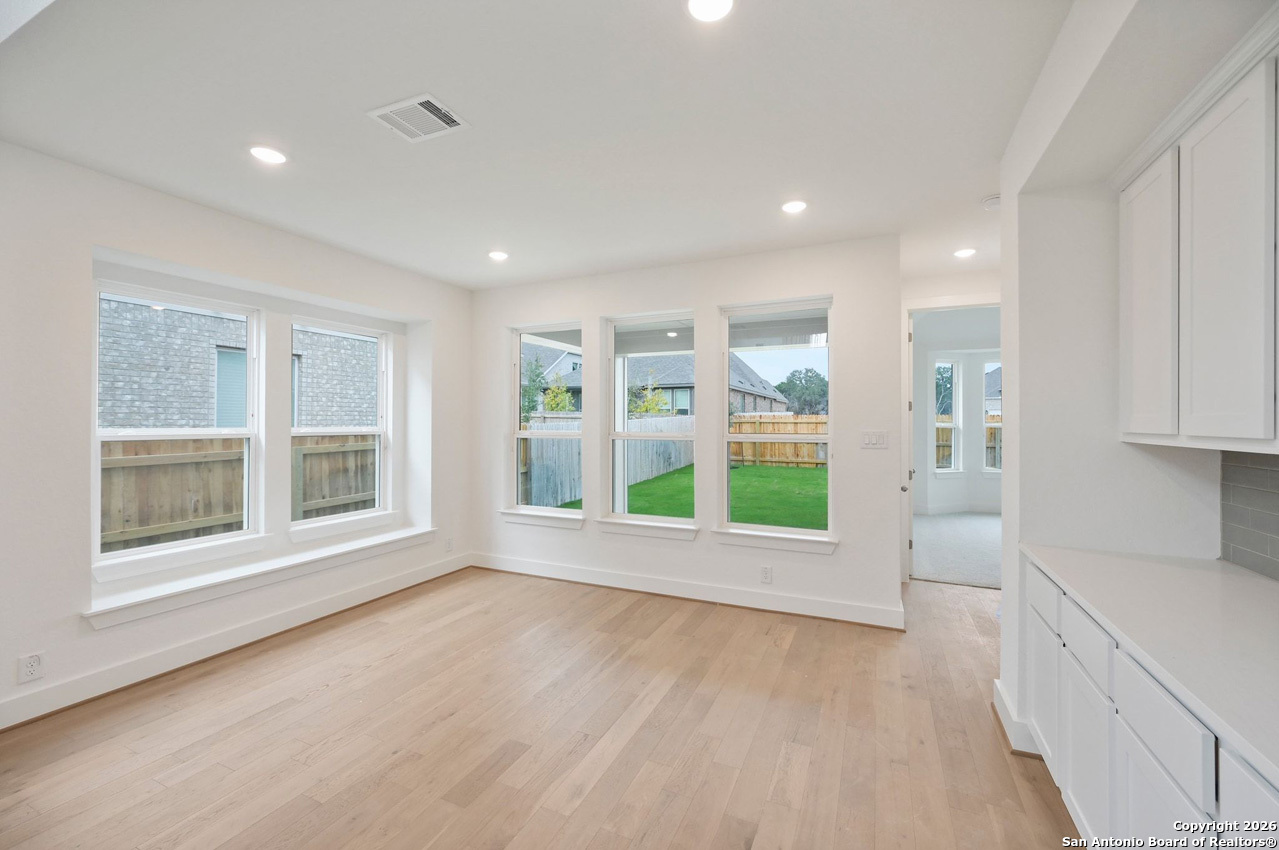 property viewer photo 17