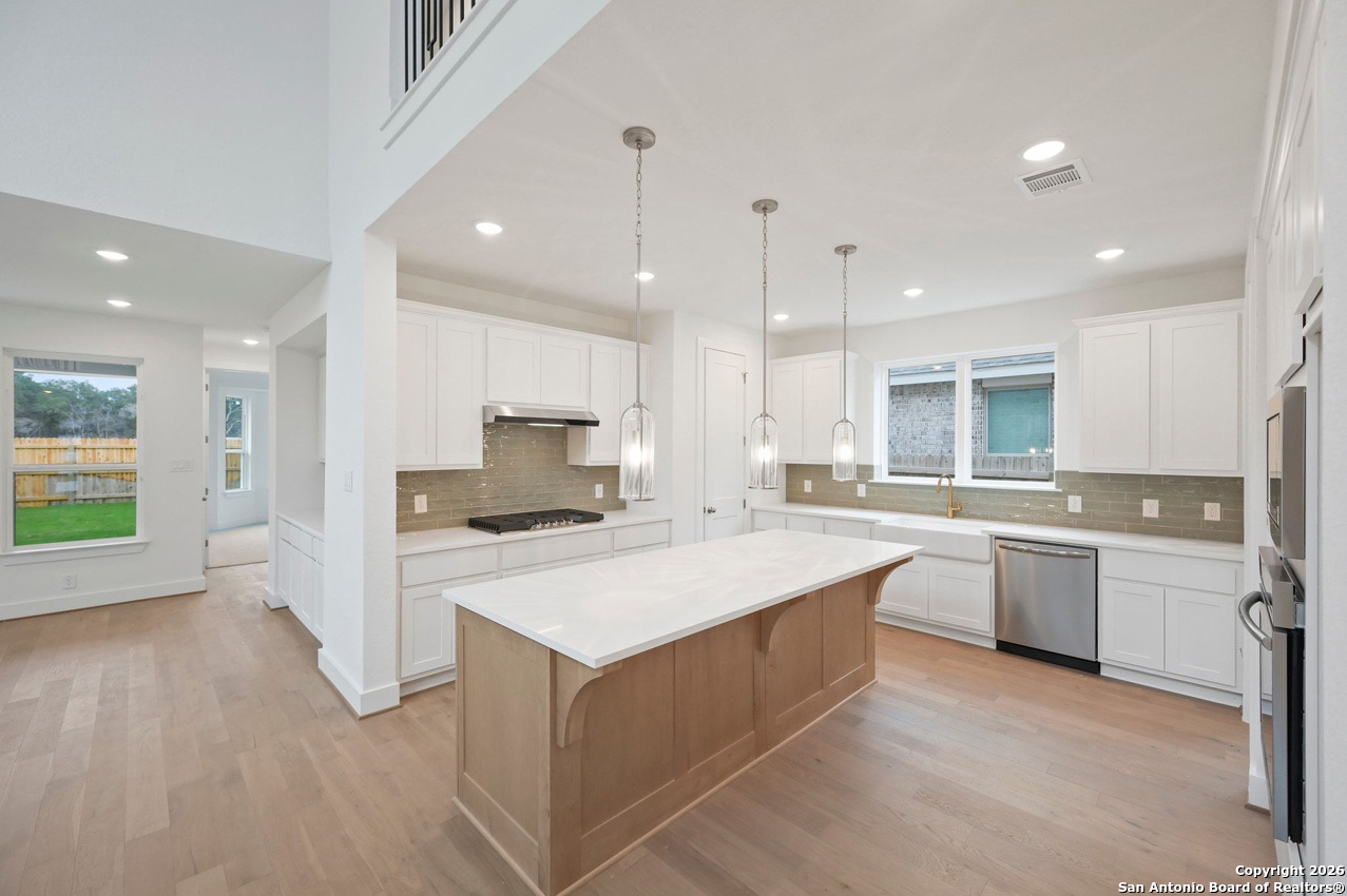 property viewer photo 6
