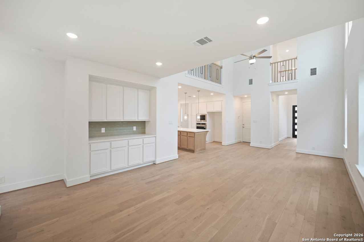 property viewer photo 8