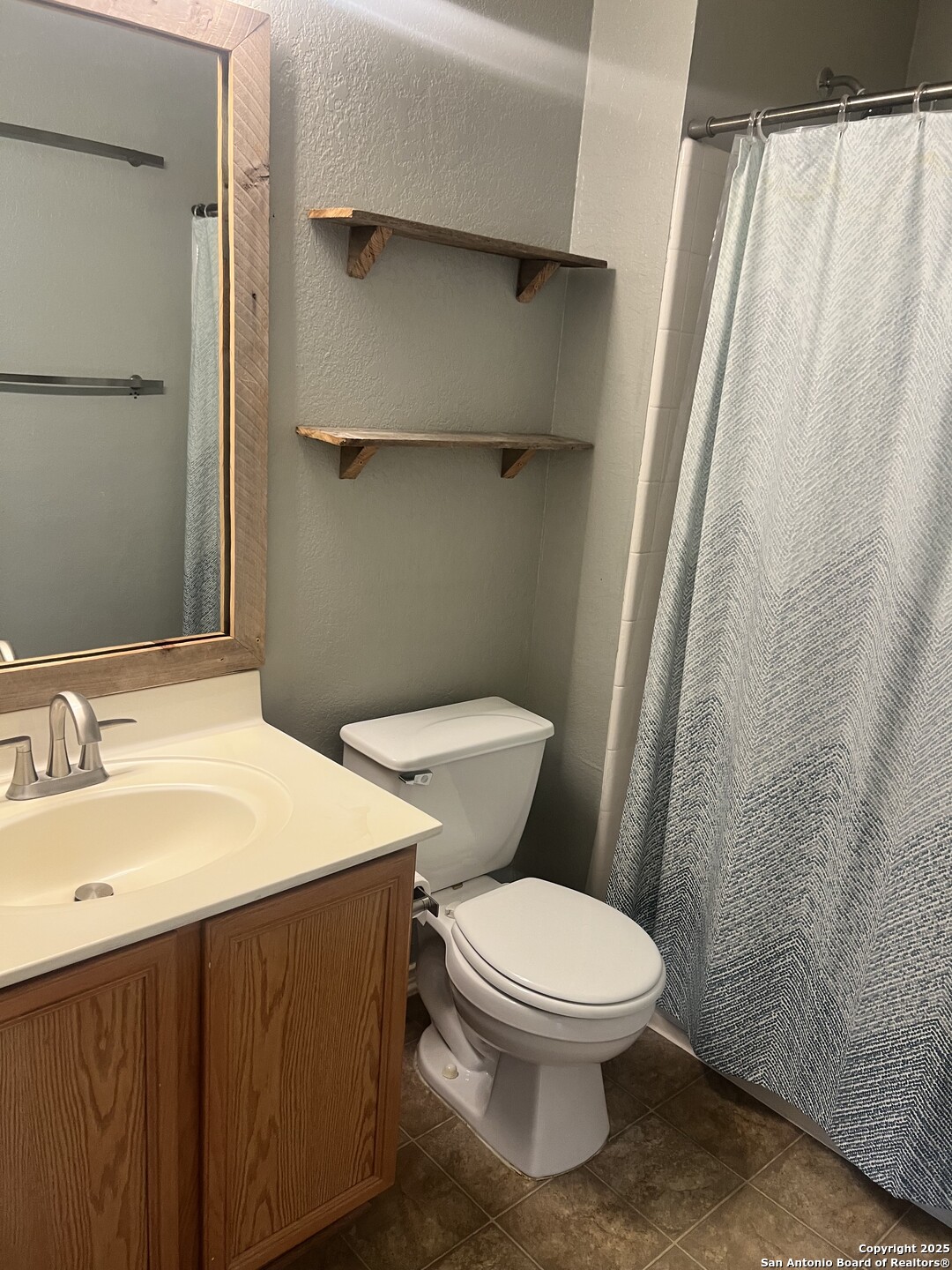 property viewer photo 16