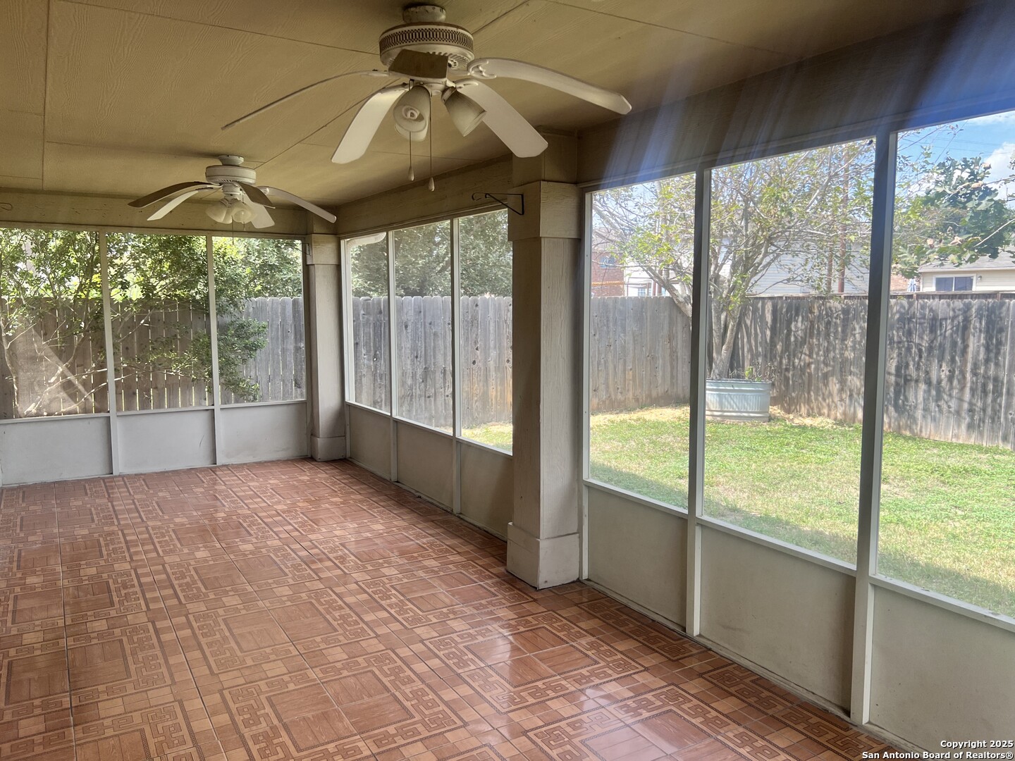 property viewer photo 22