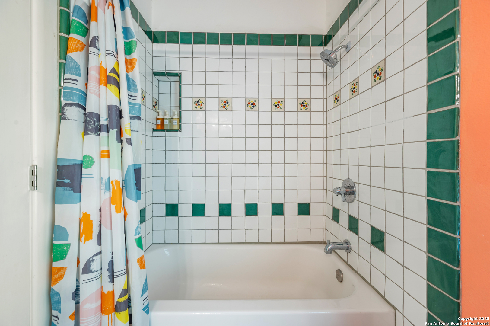 property viewer photo 14
