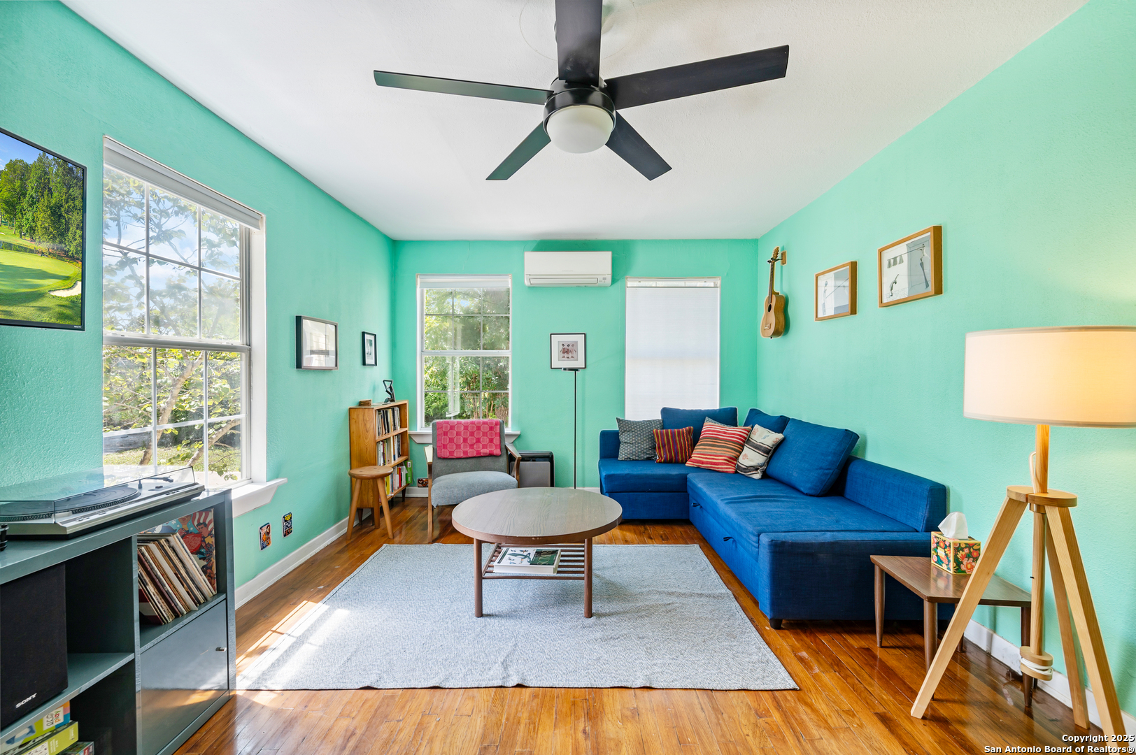 property viewer photo 7