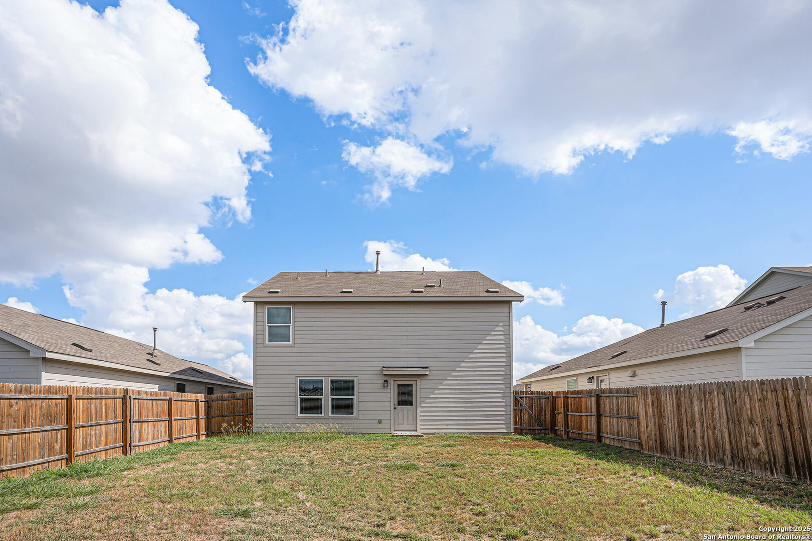 property viewer photo 15