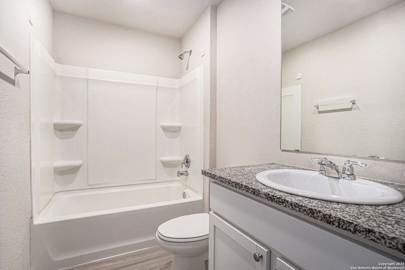 property viewer photo 9