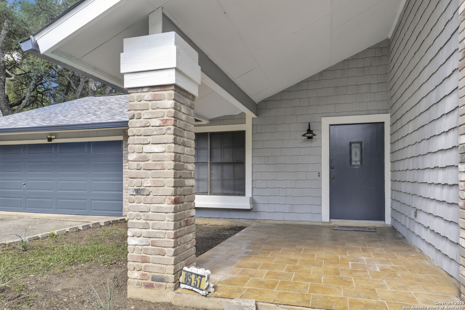 property viewer photo 1