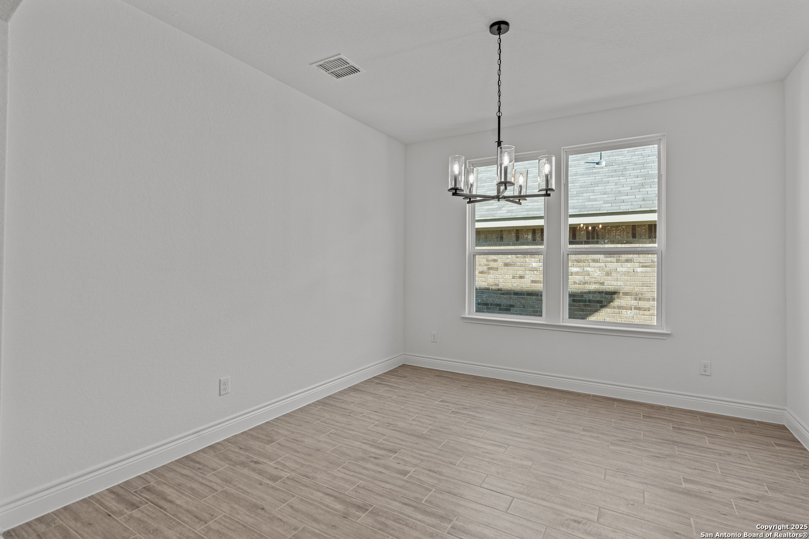 property viewer photo 18