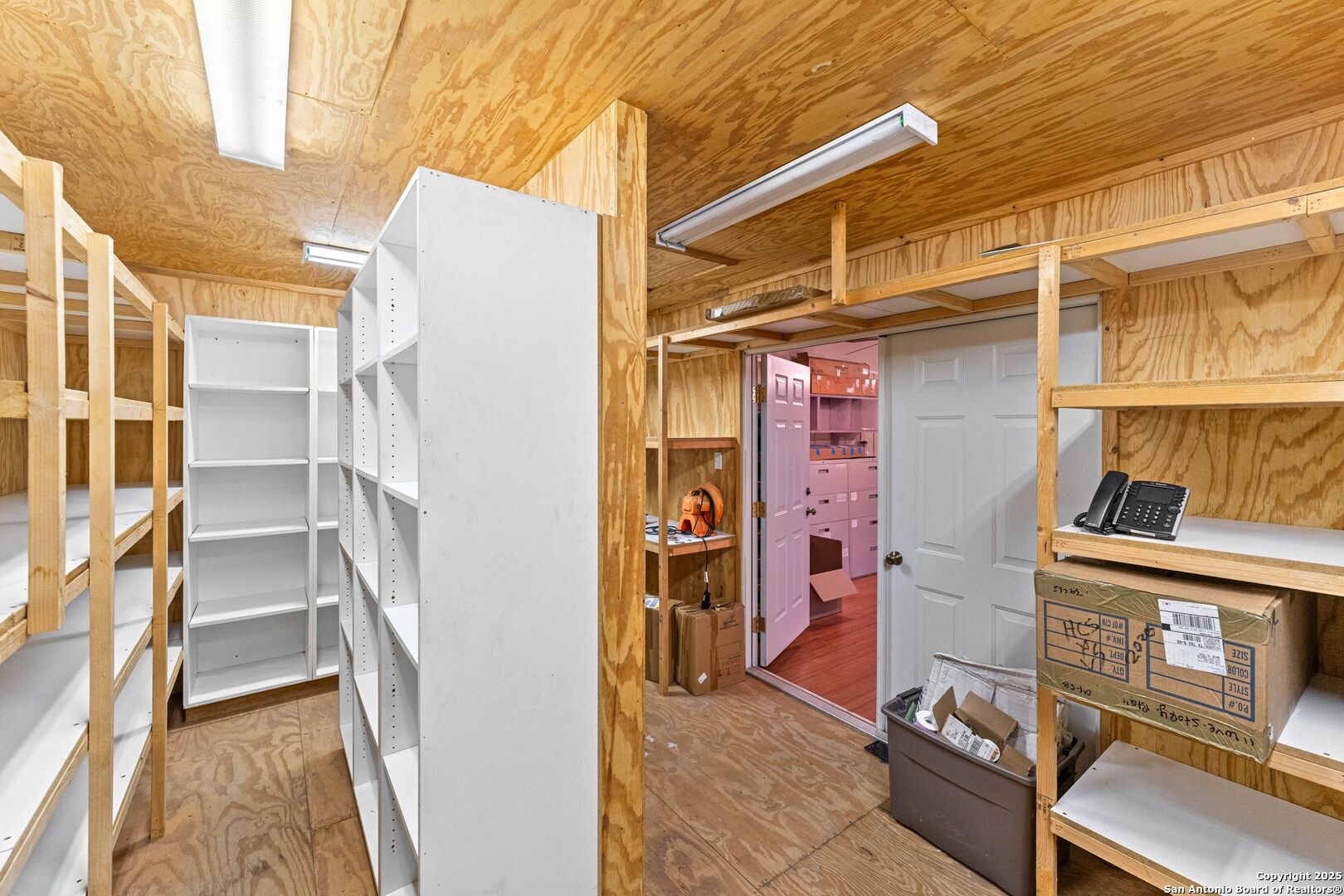 main property photo 34