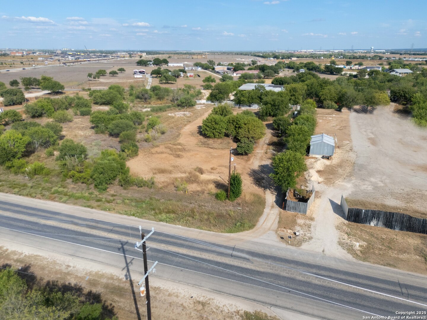 main property photo 3