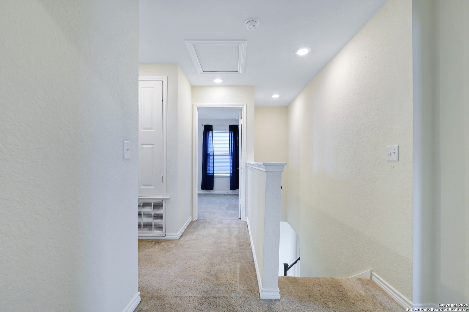 property viewer photo 14