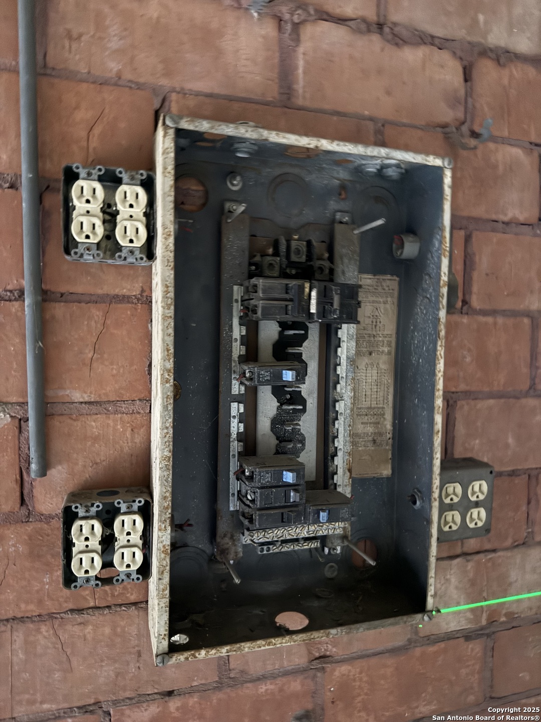 main property photo 4