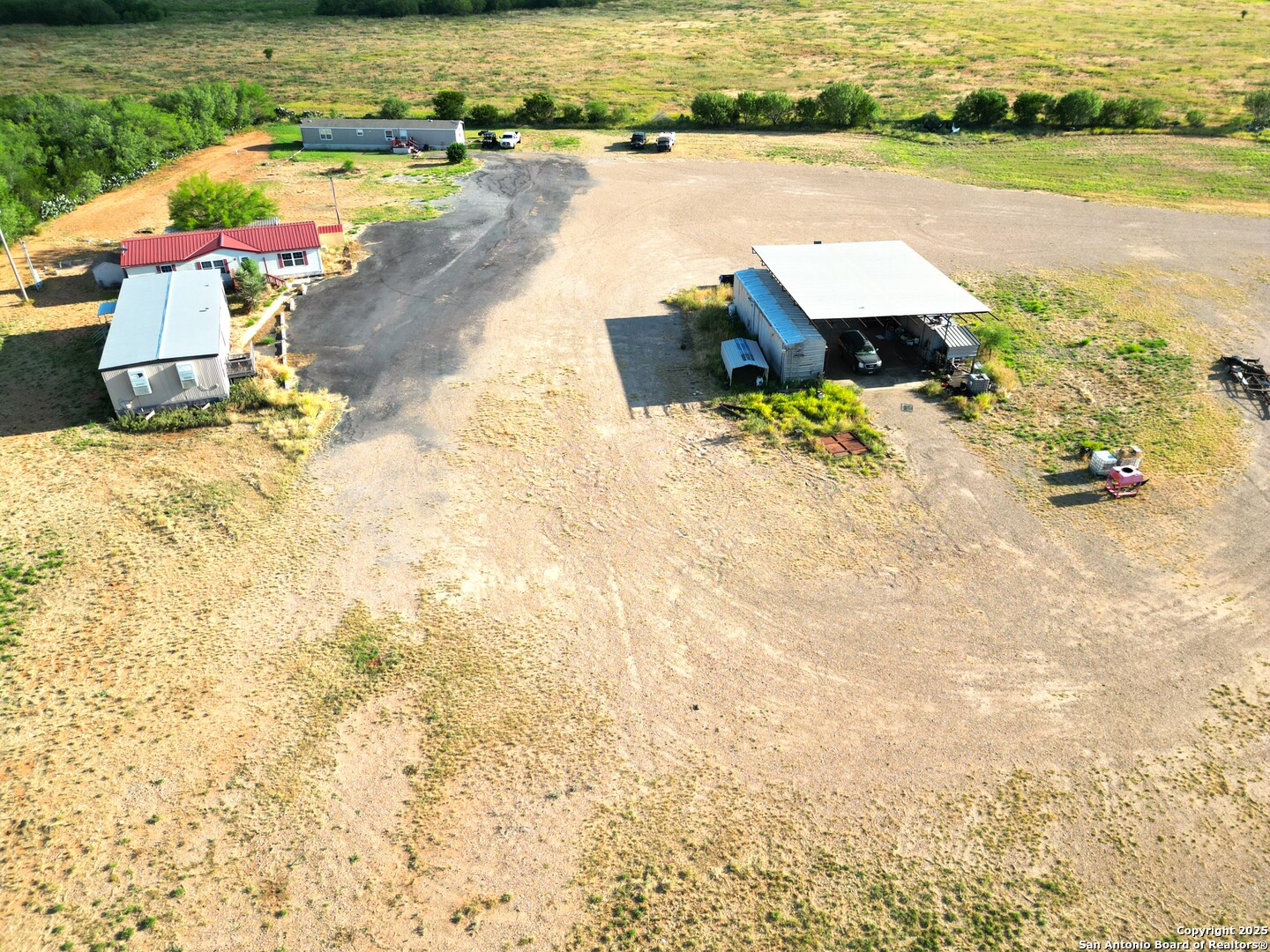 main property photo 7