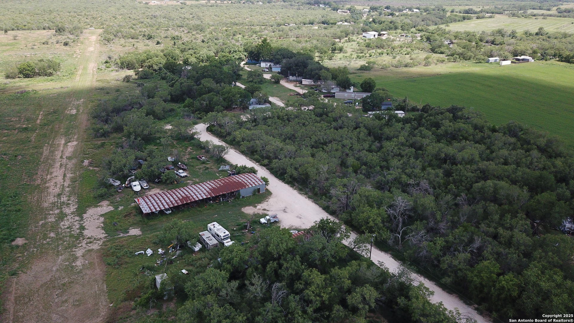 main property photo 3