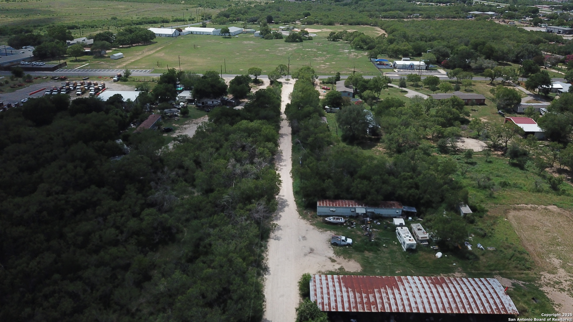main property photo 6
