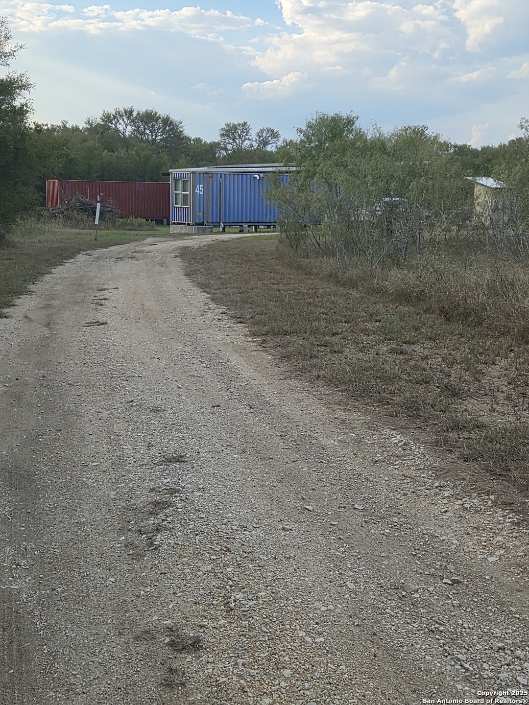 main property photo 5