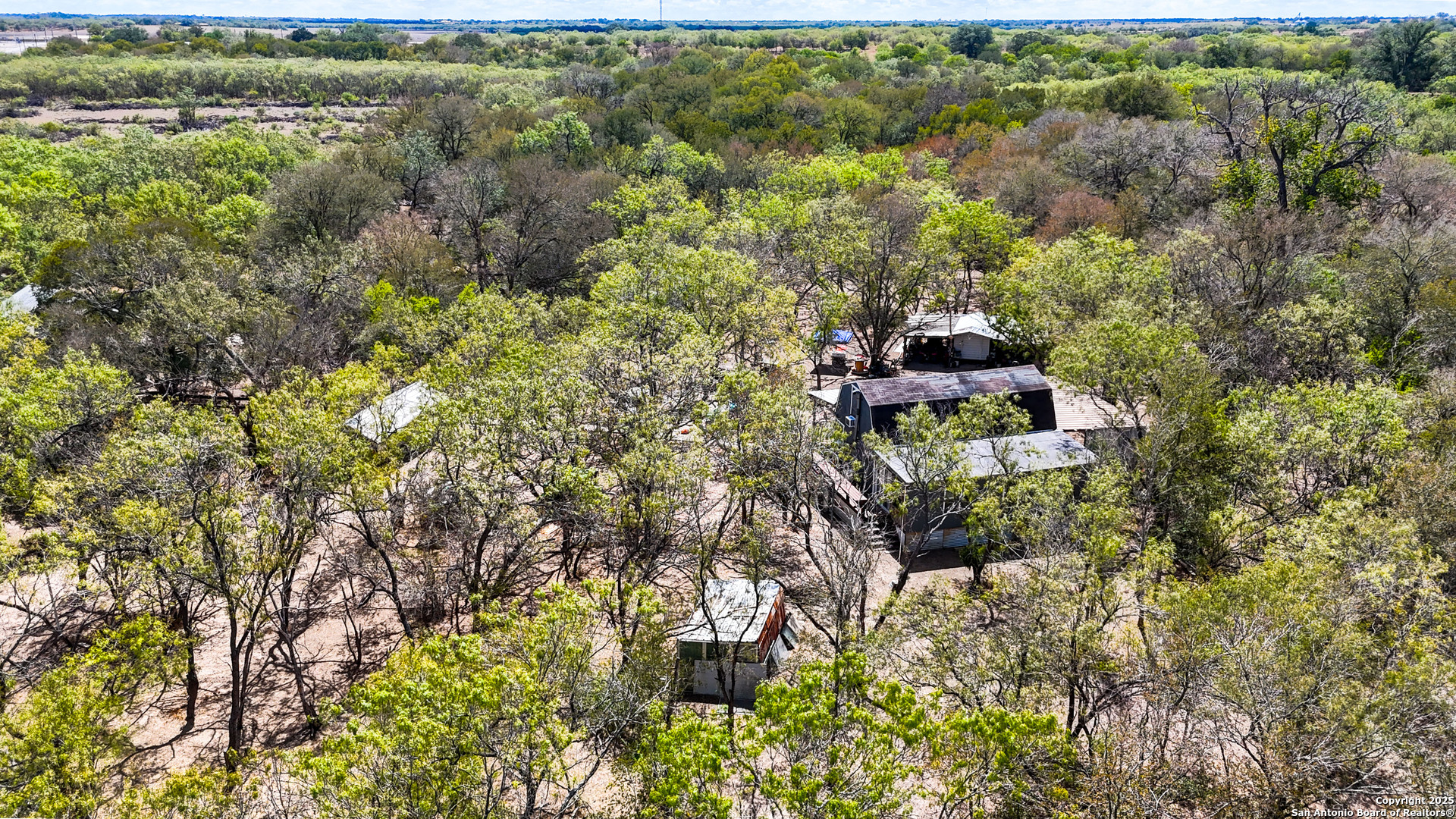 main property photo 11