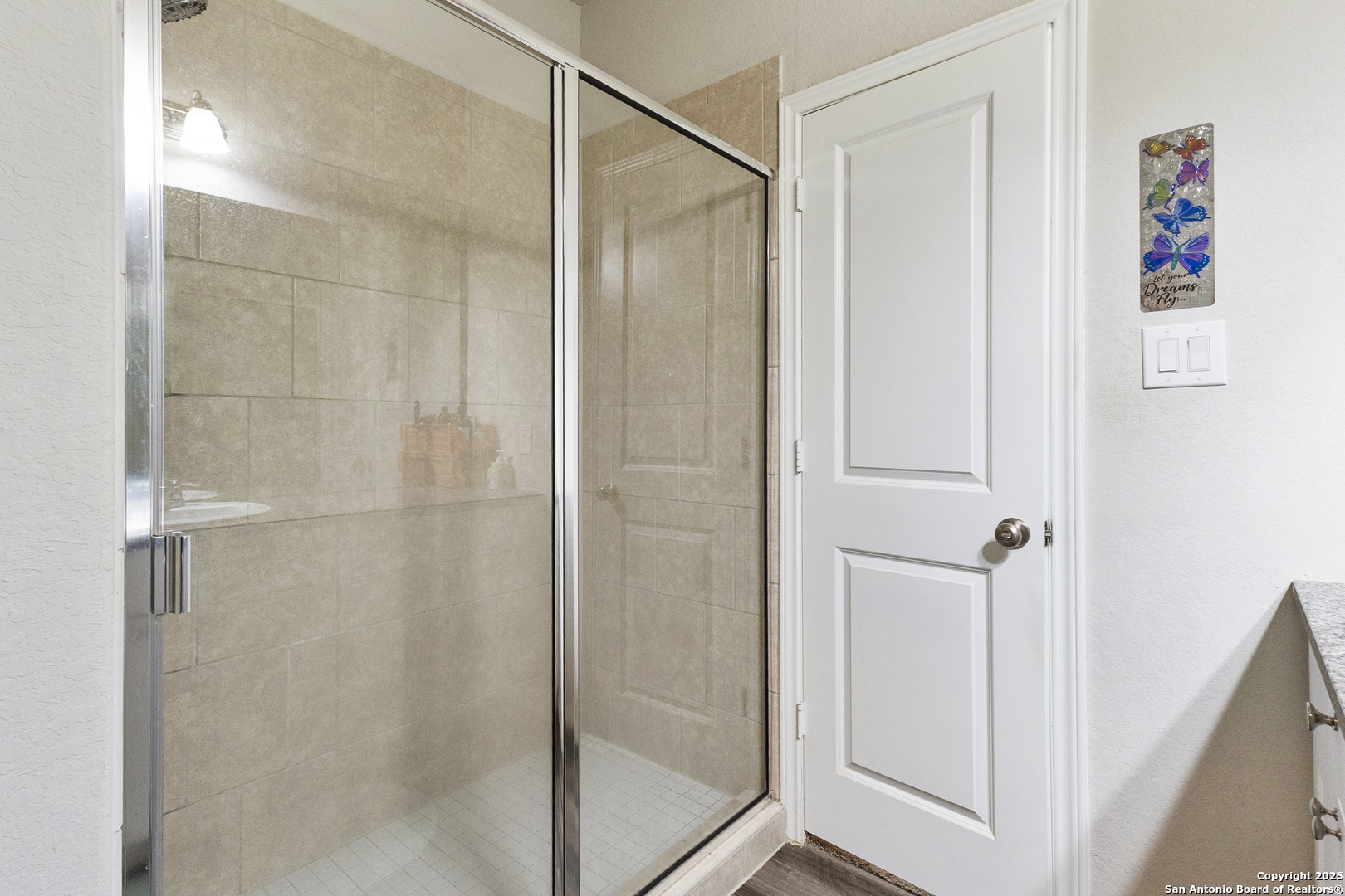 property viewer photo 14
