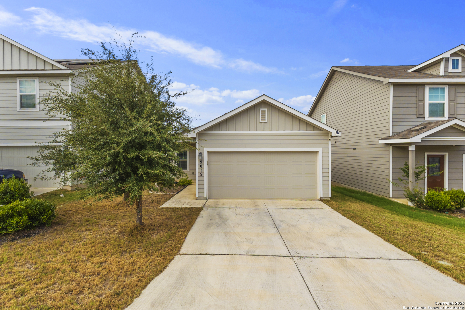 property viewer photo 2