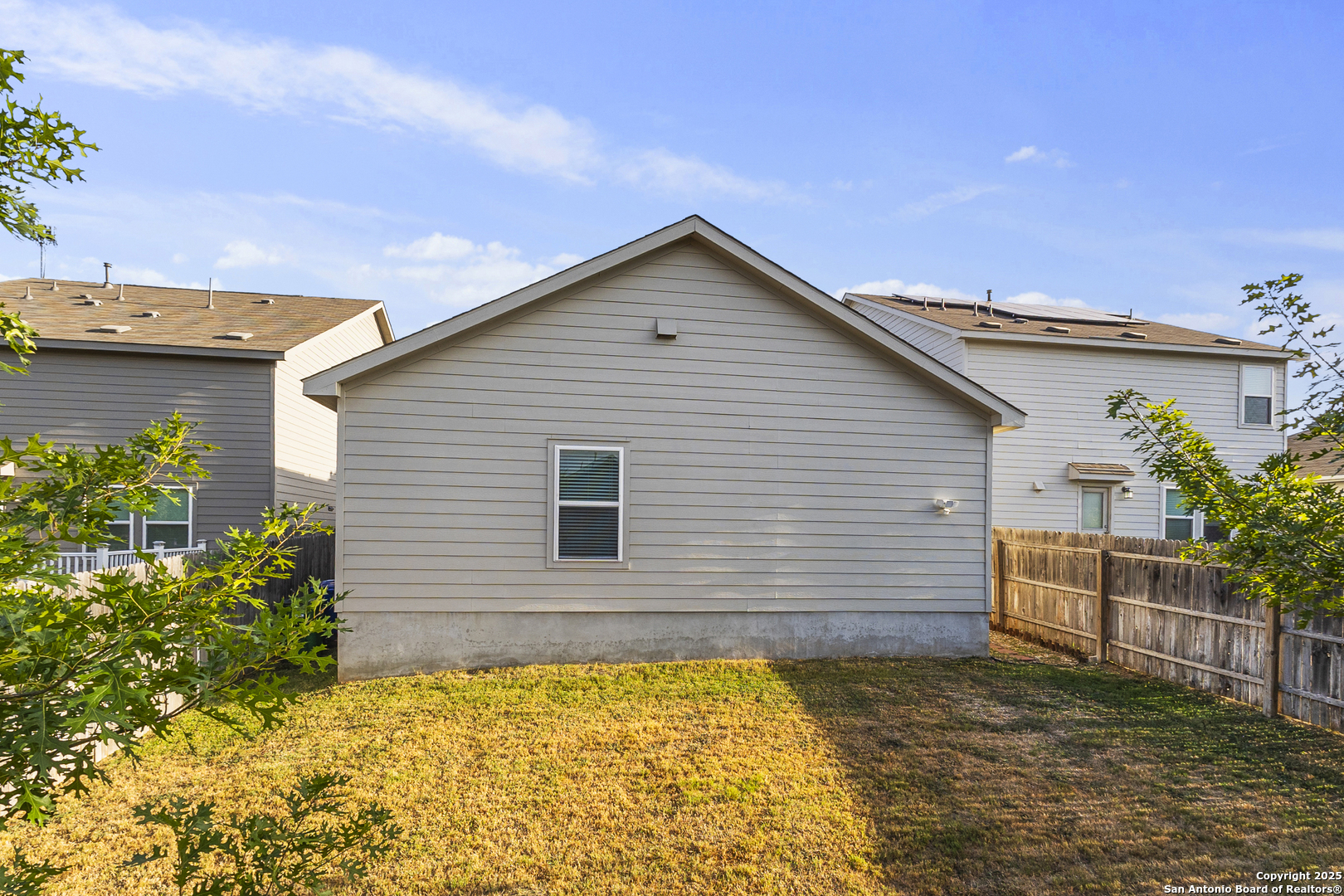property viewer photo 22