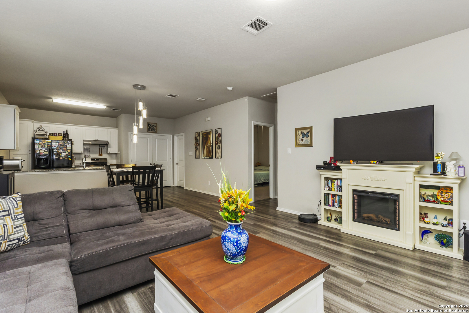 property viewer photo 5