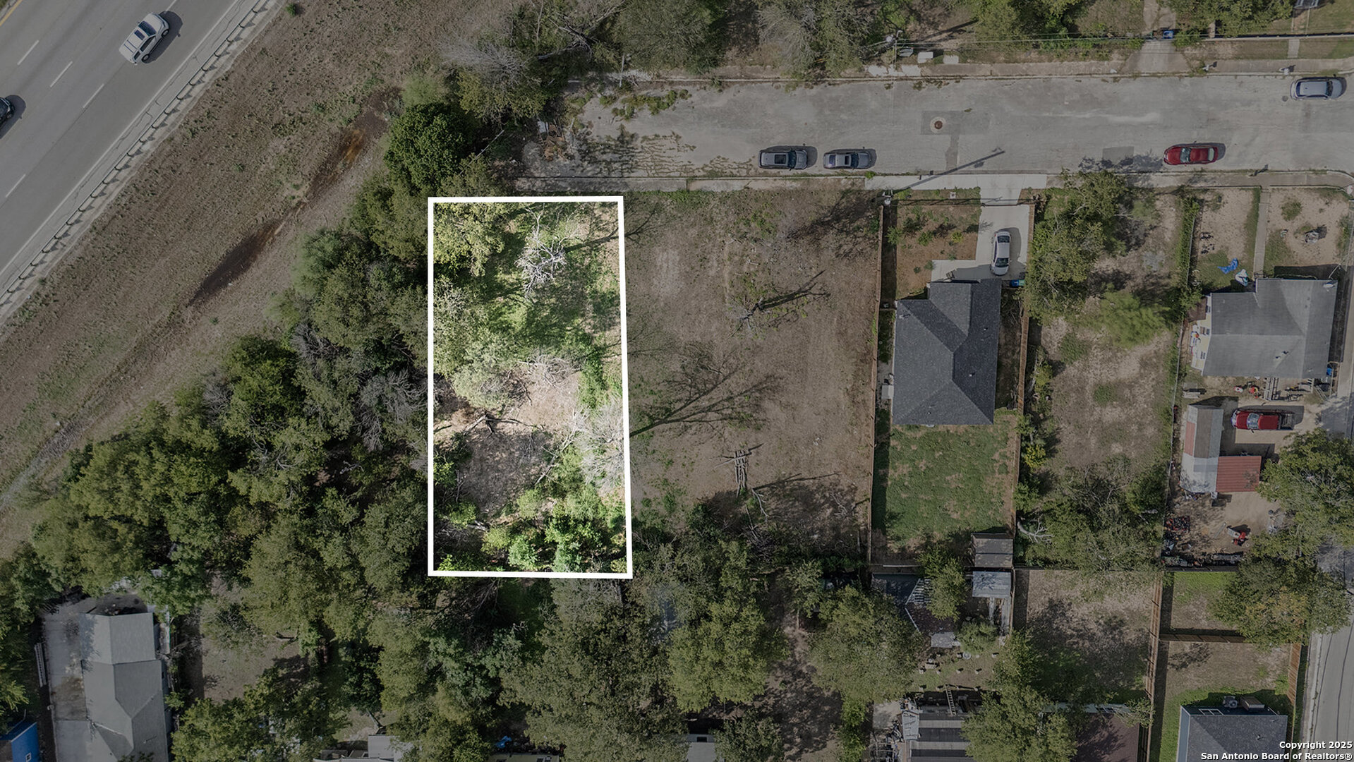 main property photo 8