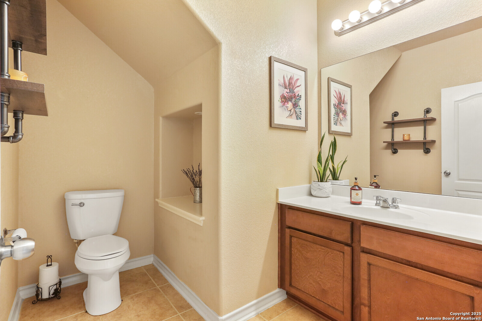 property viewer photo 20
