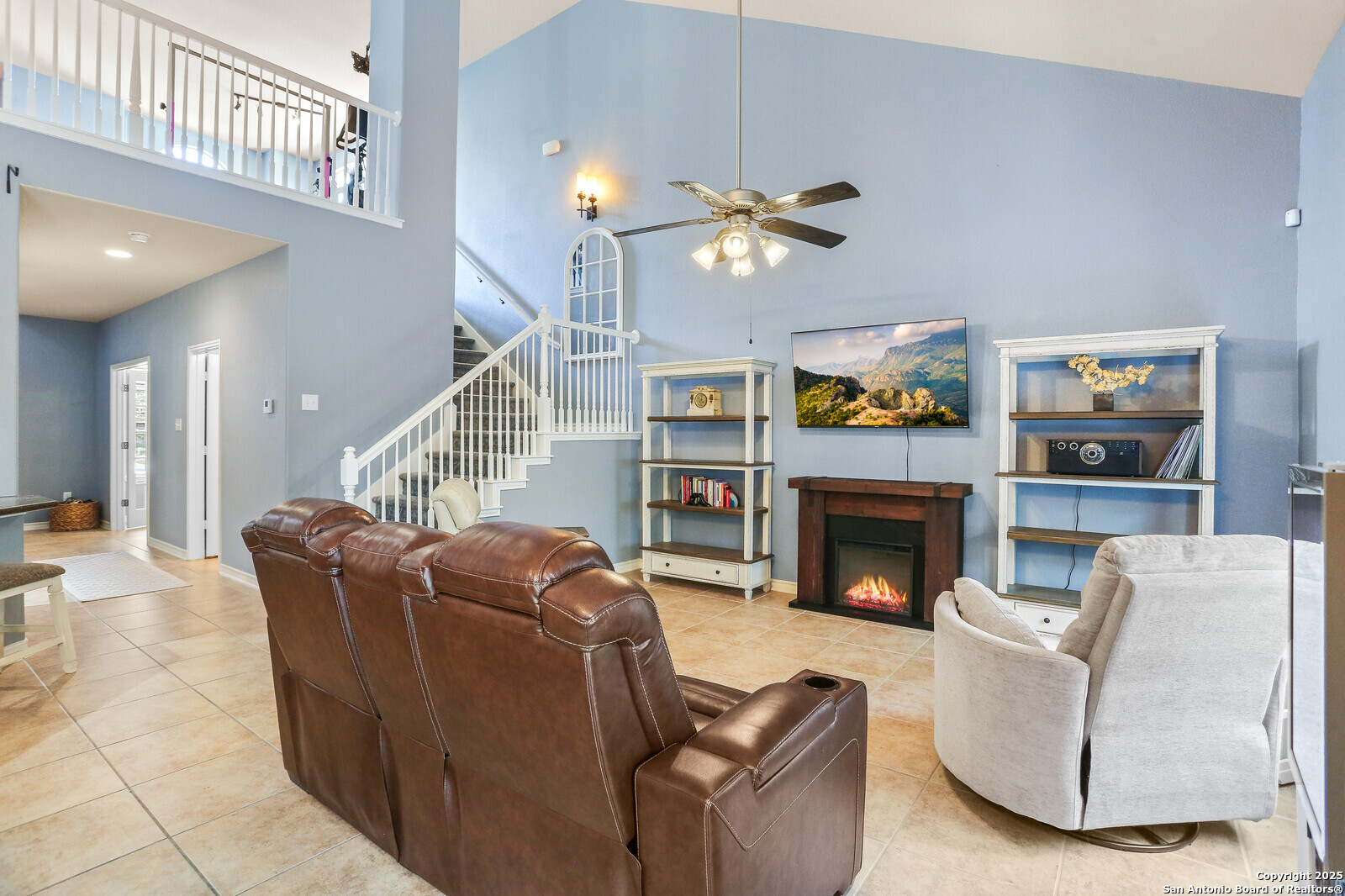 property viewer photo 8