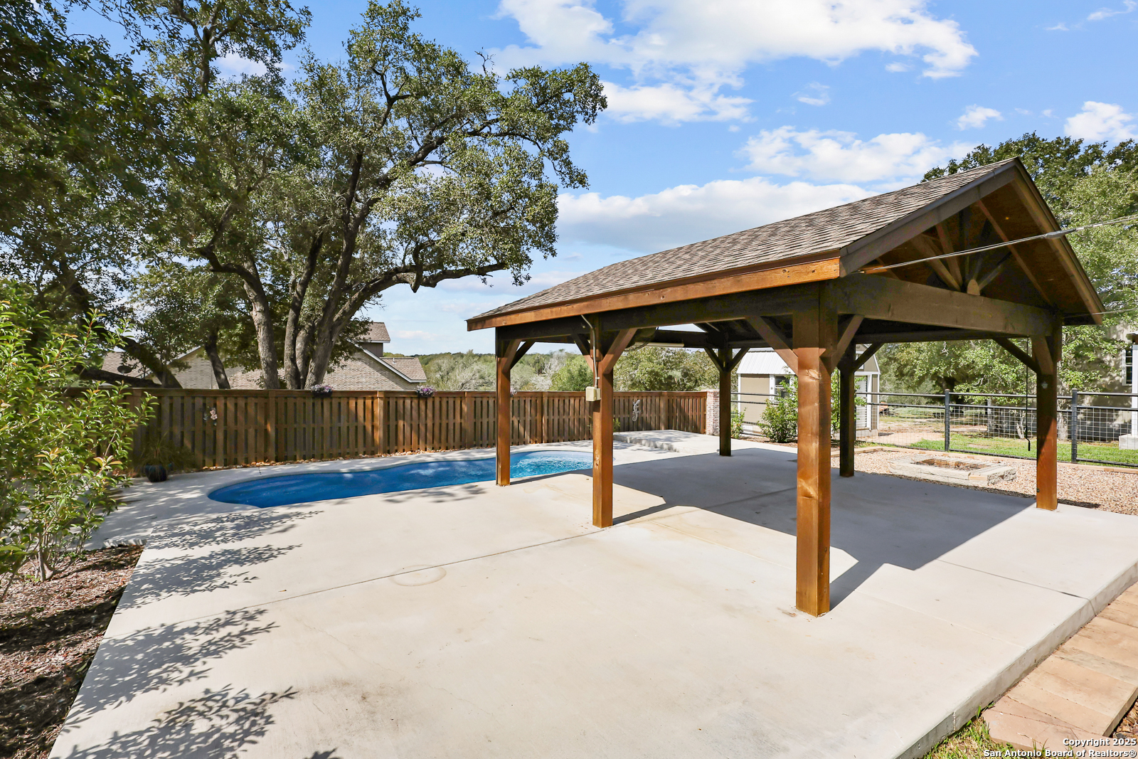 main property photo 70