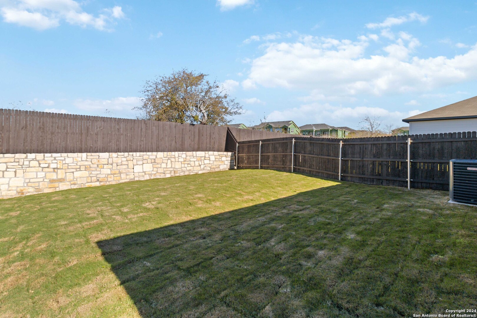 property viewer photo 2