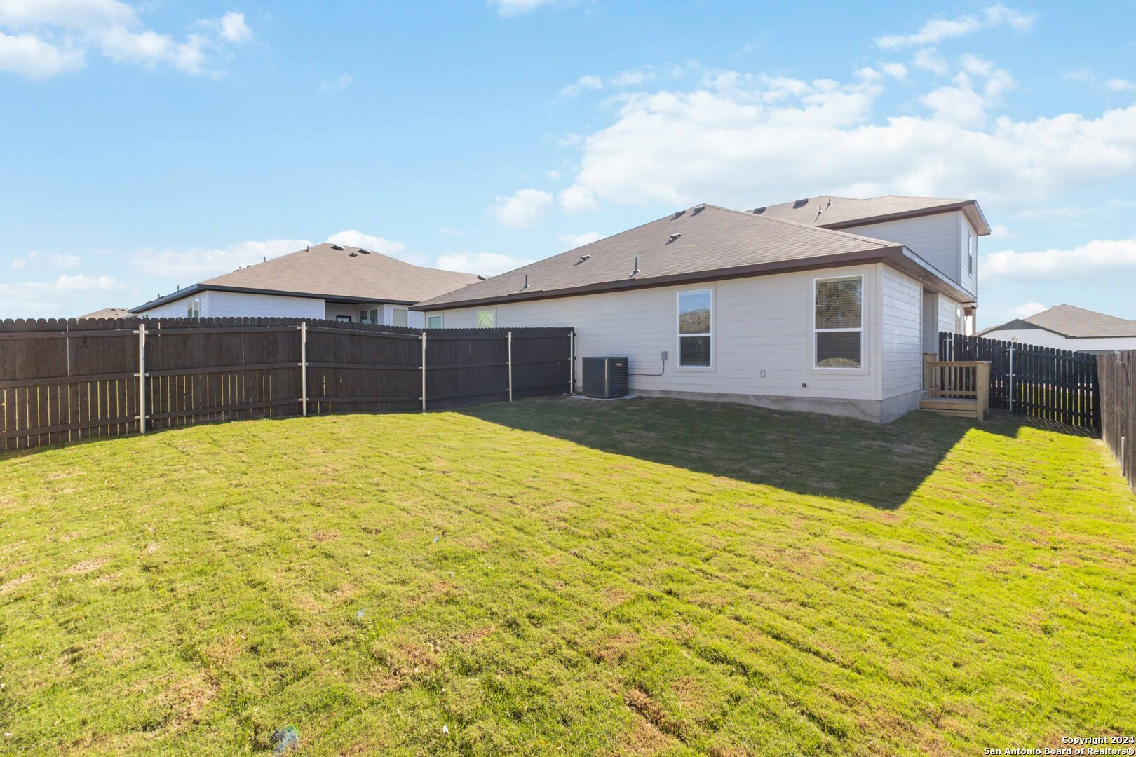 property viewer photo 3