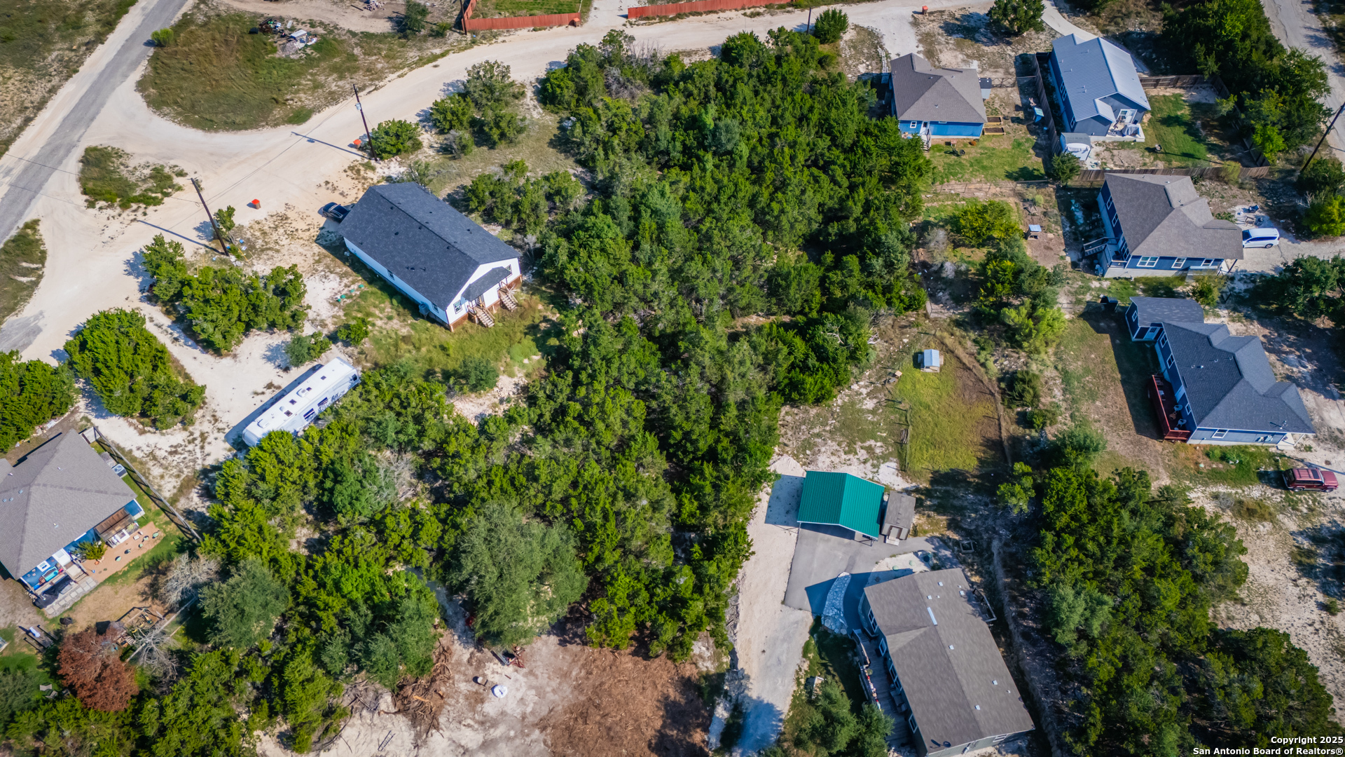 main property photo 3