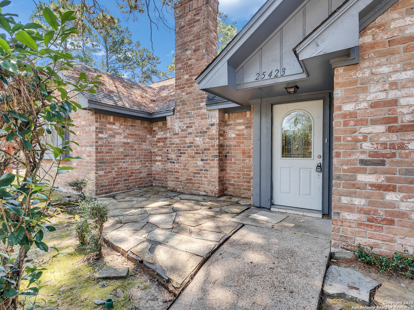 main property photo 3