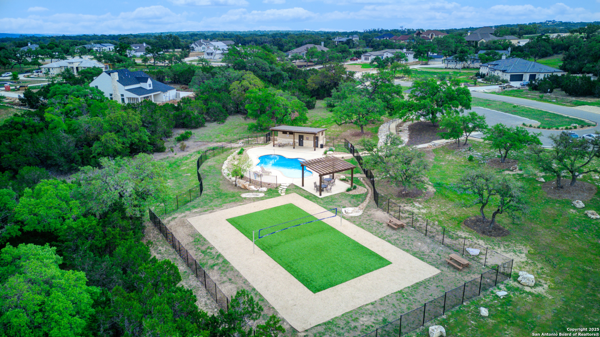 main property photo 37