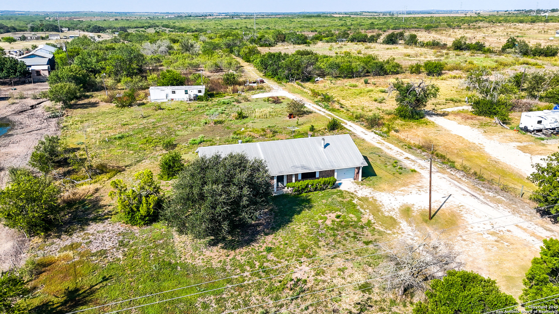 main property photo 26