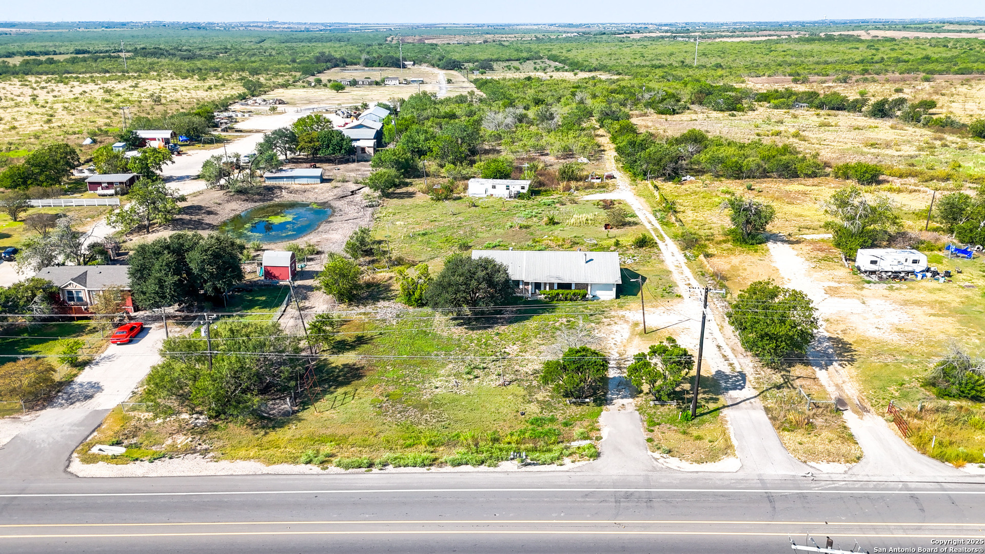 main property photo 28