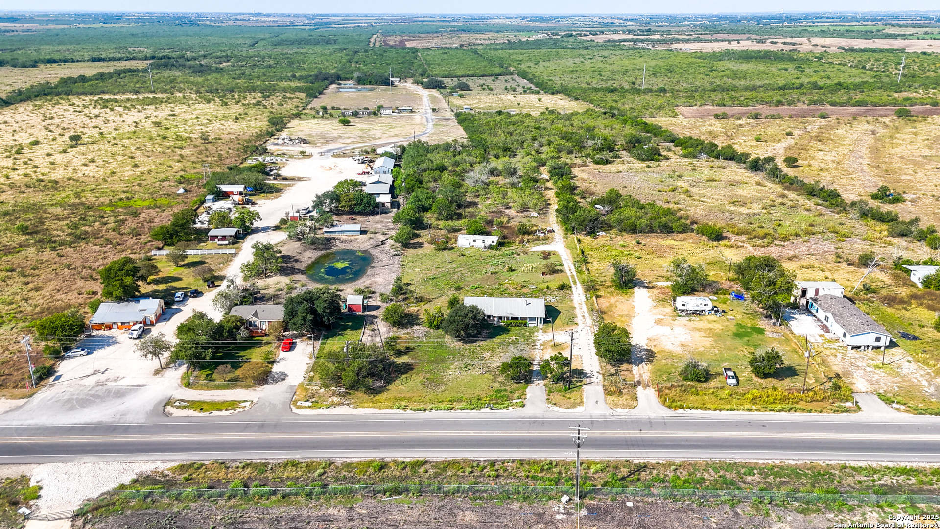 main property photo 30