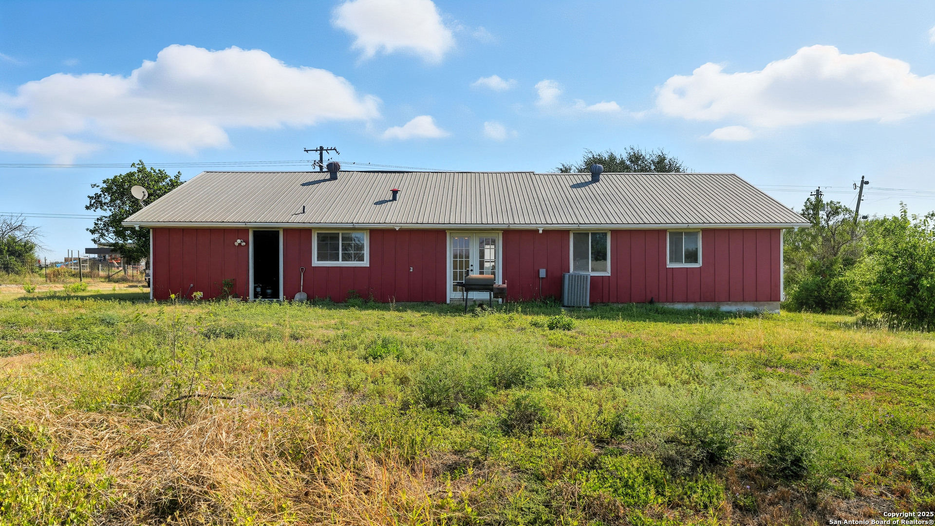 main property photo 8