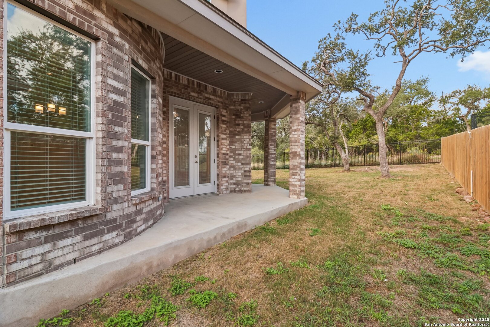 main property photo 38
