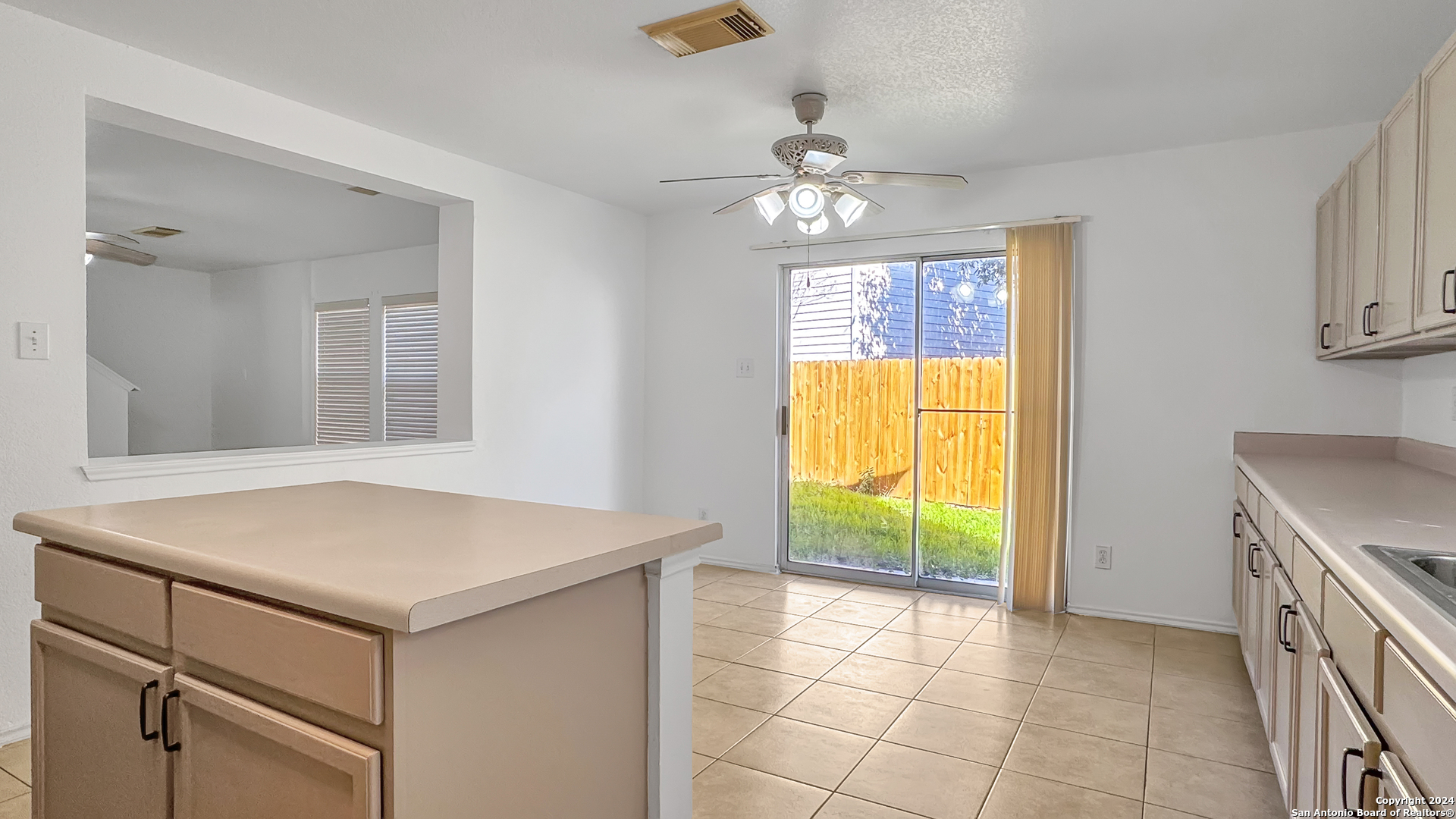 property viewer photo 5