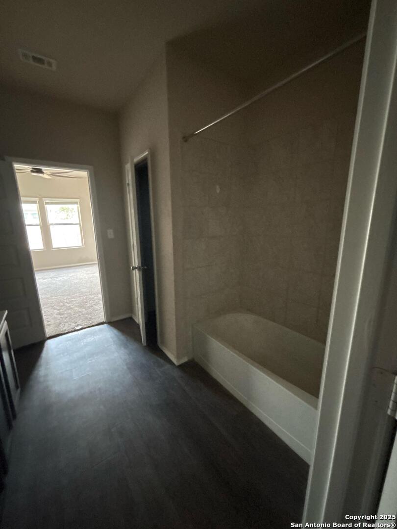 property viewer photo 10