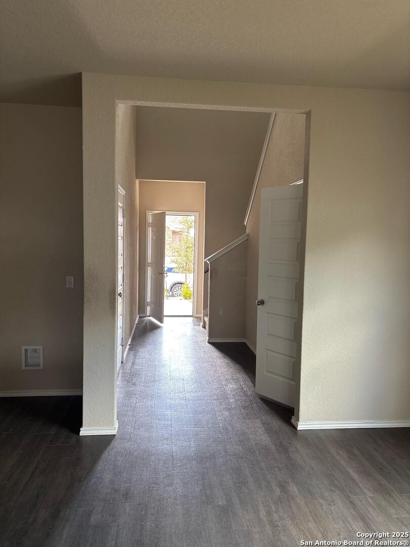 property viewer photo 12