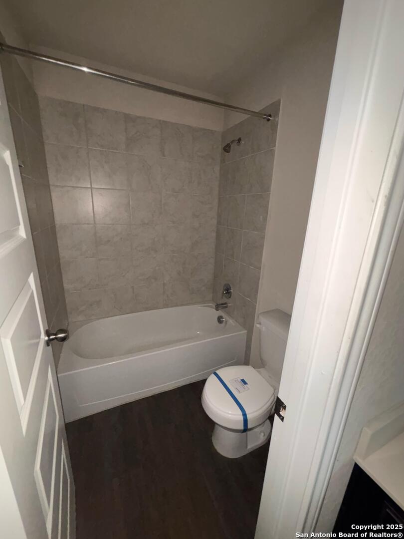 property viewer photo 14