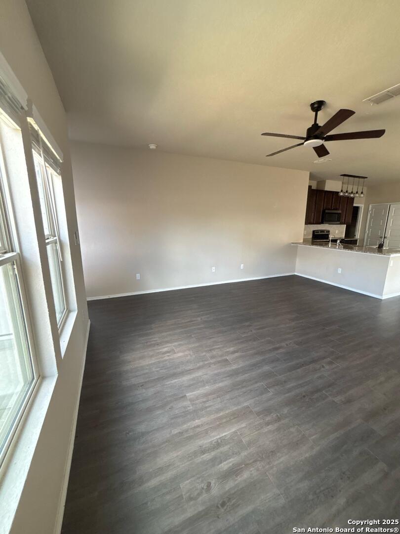 property viewer photo 6